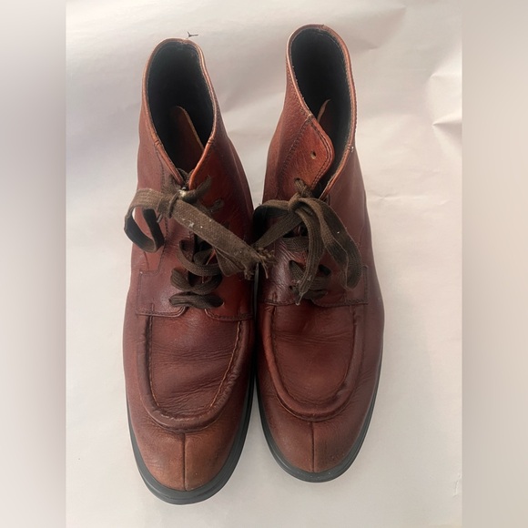 Vintage Men\'s Black Leather Boots size size 9.5 main image 5